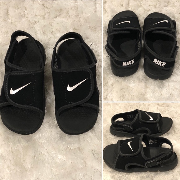 nike sandals size 10